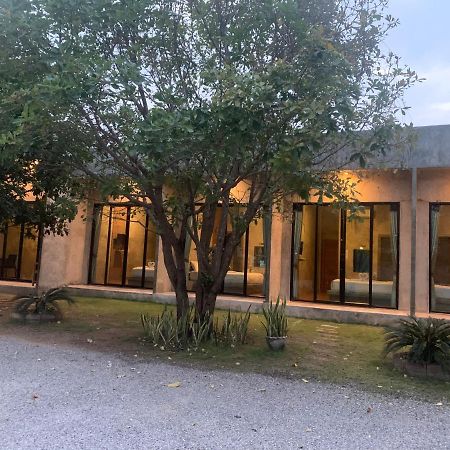 Alinda Resort 펫차부리 외부 사진
