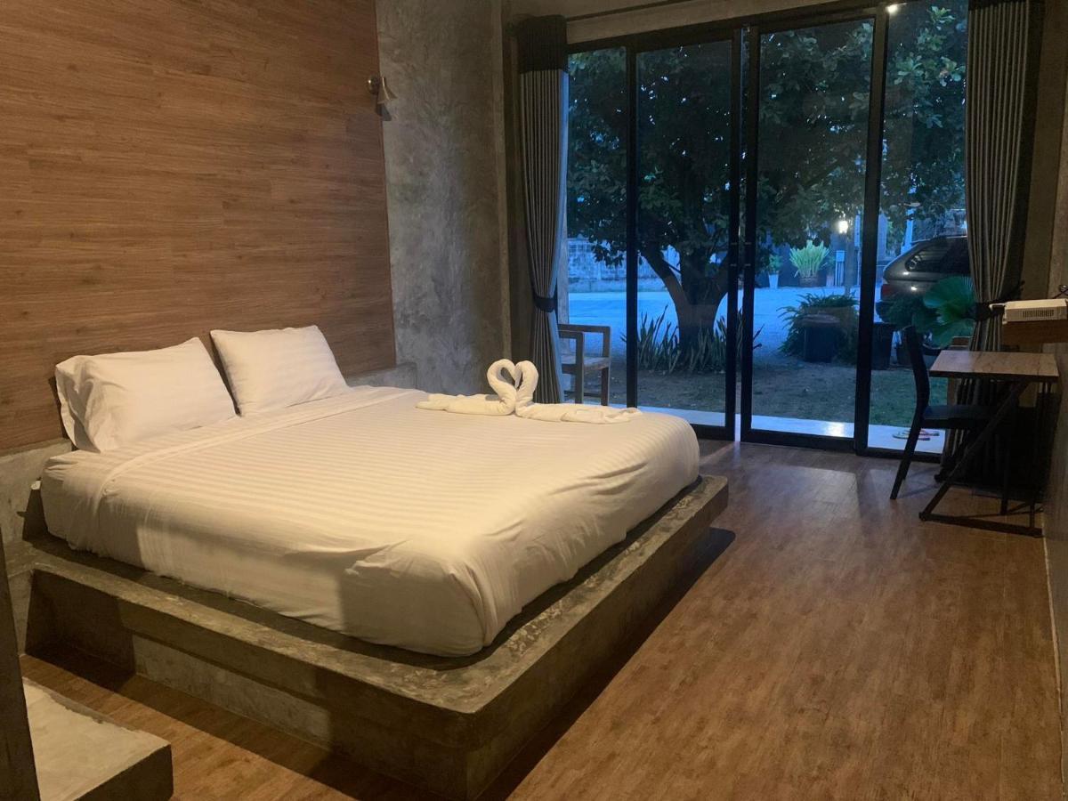 Alinda Resort 펫차부리 외부 사진