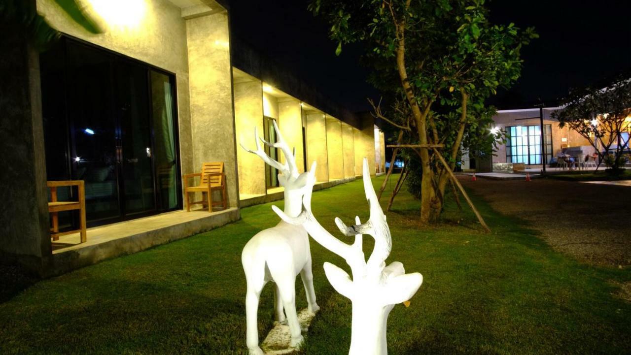 Alinda Resort 펫차부리 외부 사진