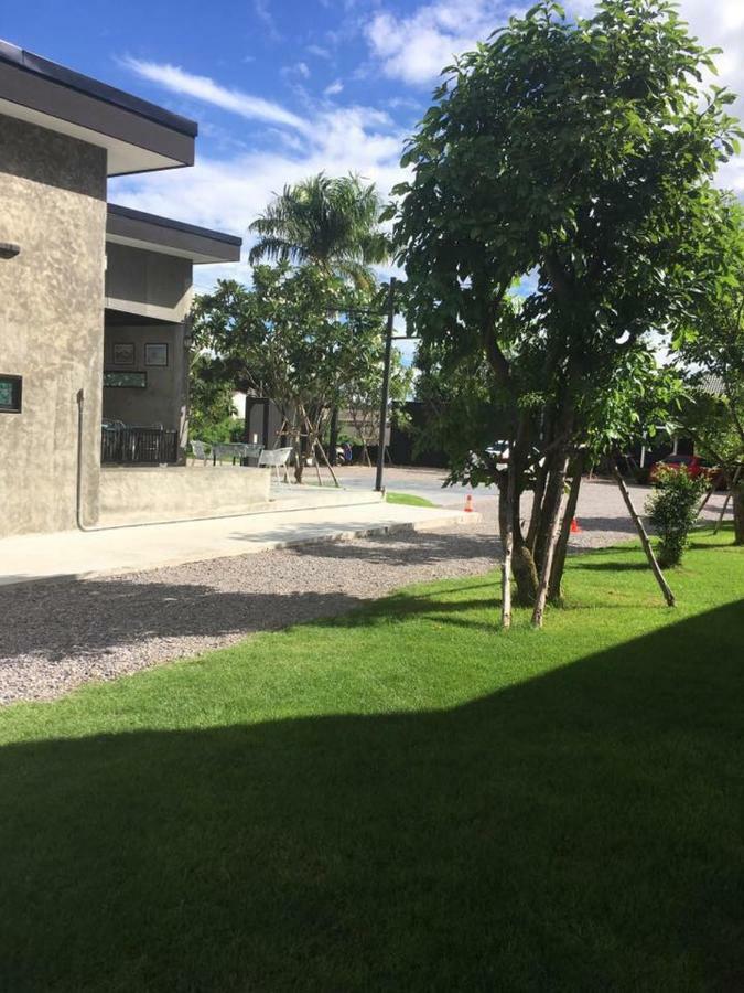 Alinda Resort 펫차부리 외부 사진